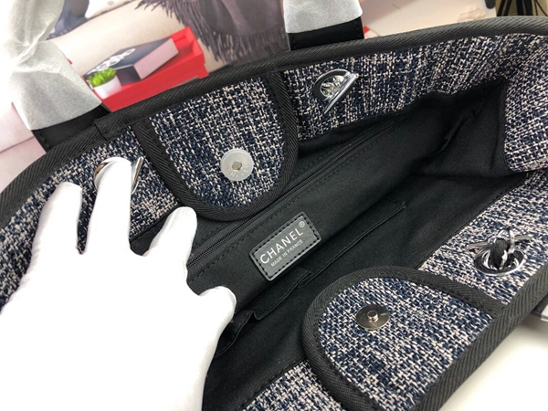 シャネルバッグ角部分ディテール